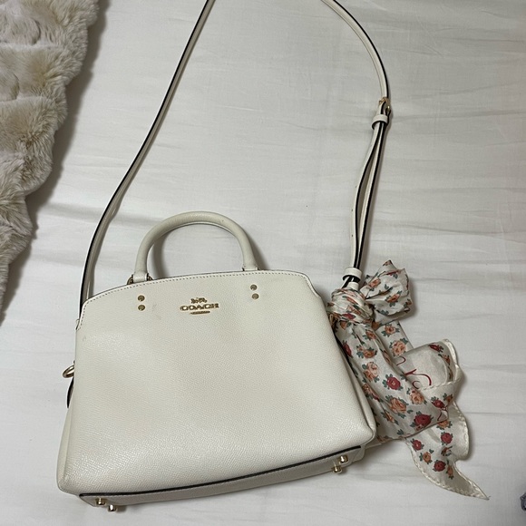 Coach bag with scarf - Picture 2 of 4